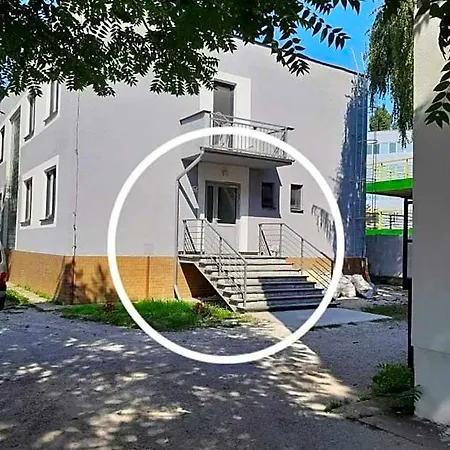 Living By The Bus Station * Братислава