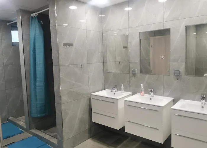 Hostel Living By The Bus Station